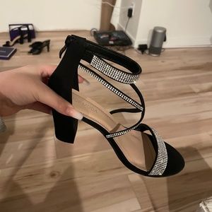 Comfortable fashionable black heels